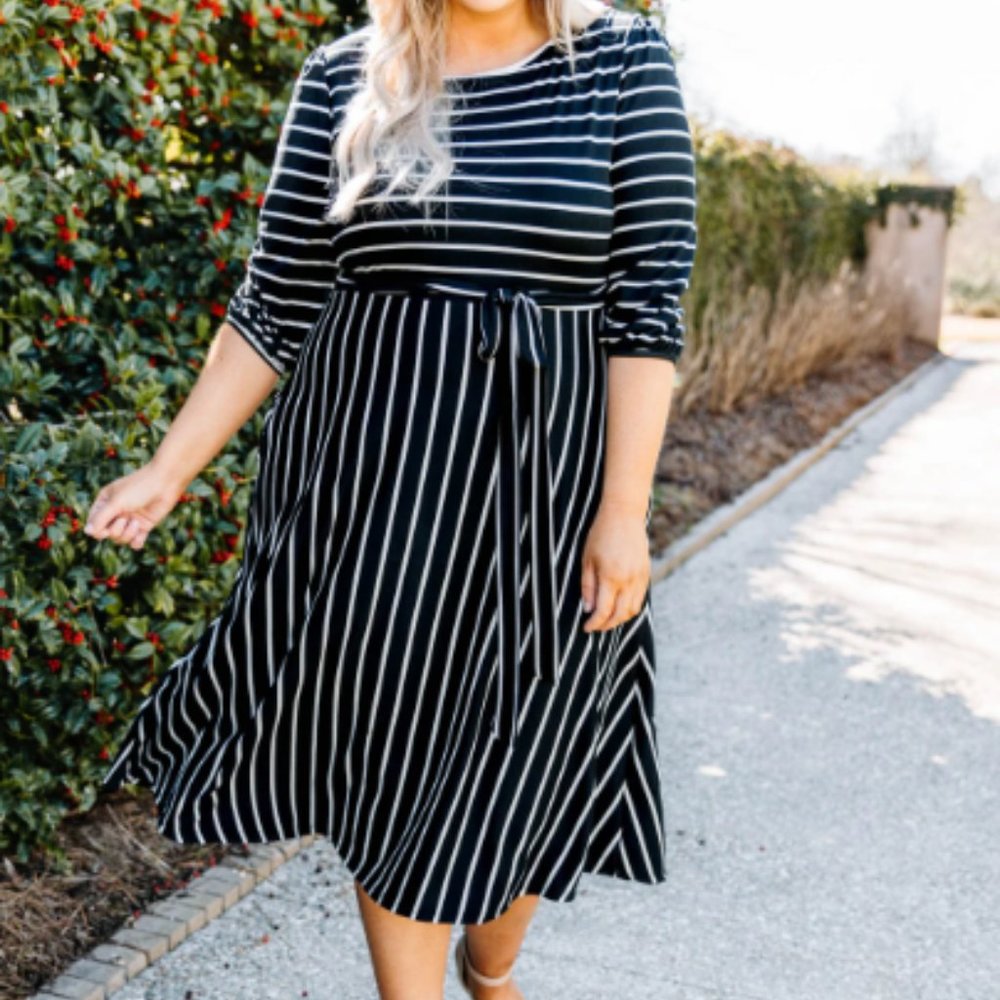 Chic Soul Dress Black white striped  size 1X